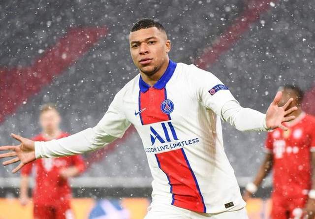  姆巴佩超神发挥巴黎大胜马赛