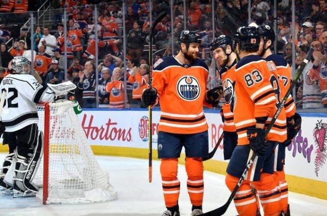  贝雷蒂尼正手火力全开血洗对手防线