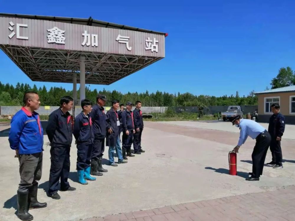  主场地板焕然一新，吉祥物互动暖人心